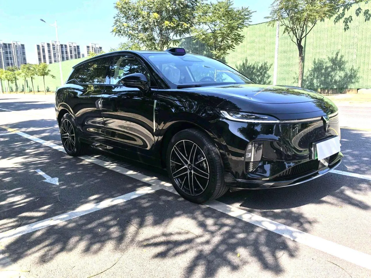 Voyah 2025 bosom friend four-wheel drive dry Kun version automatic gear 4