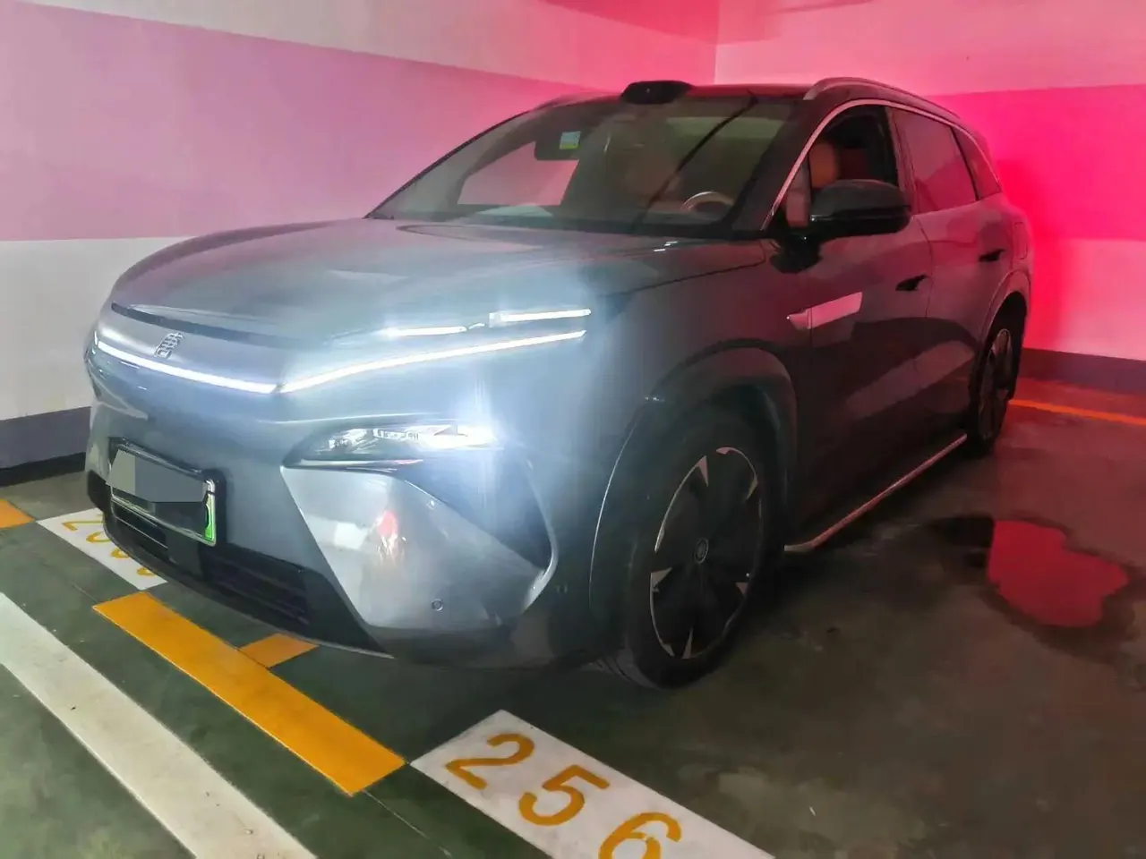 Open image lightbox: BYD 2025 Tang L EV 600KM four-wheel drive laser Radar flagship automatic gear