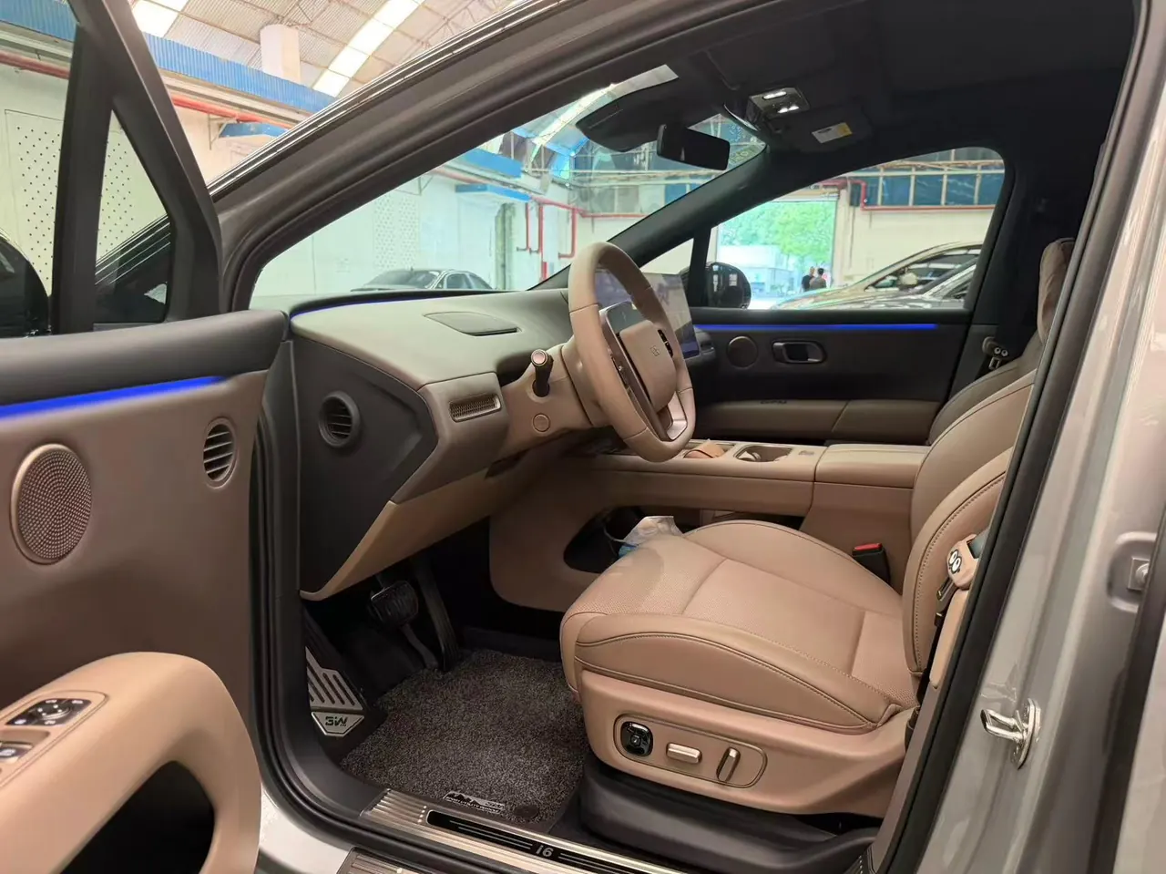 Li 2025 i6 four-wheel drive basic automatic transmission 4
