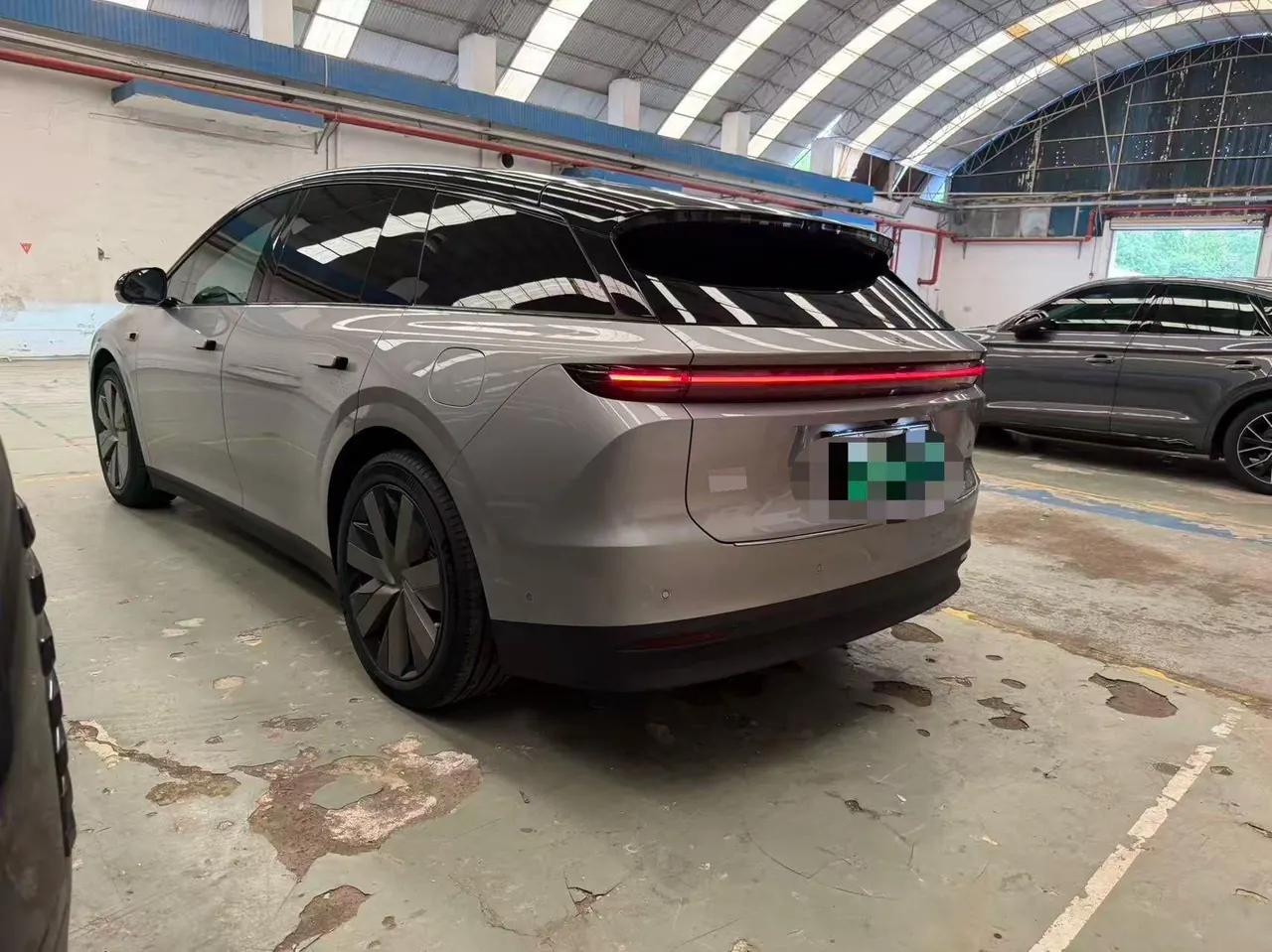 Li 2025 i6 four-wheel drive basic automatic transmission 7