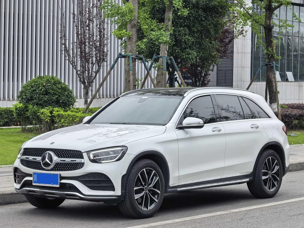 Mercedes Benz 2020 GLC 260 L 4MATIC 2.0T Luxury (Modified) Automatic Gear - View 1