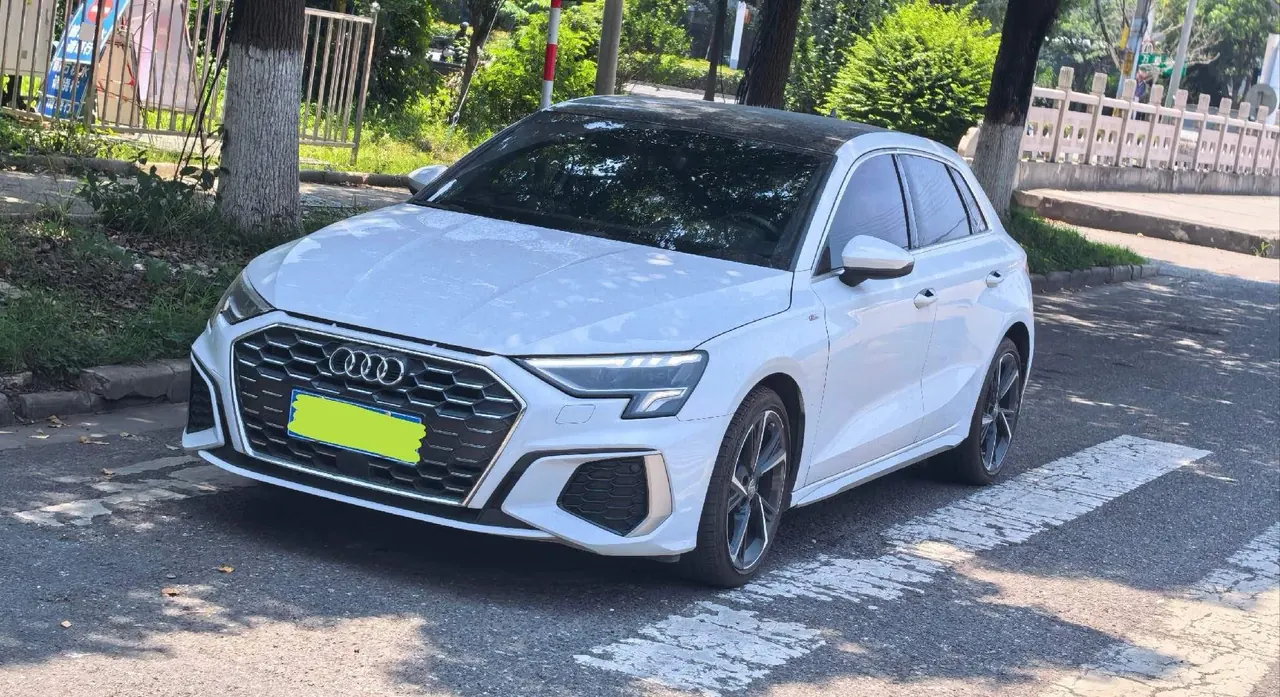 Audi 2021 A3 Sportback 1.4TFSI 35TFSI Fashion Sports Automatic - View 1