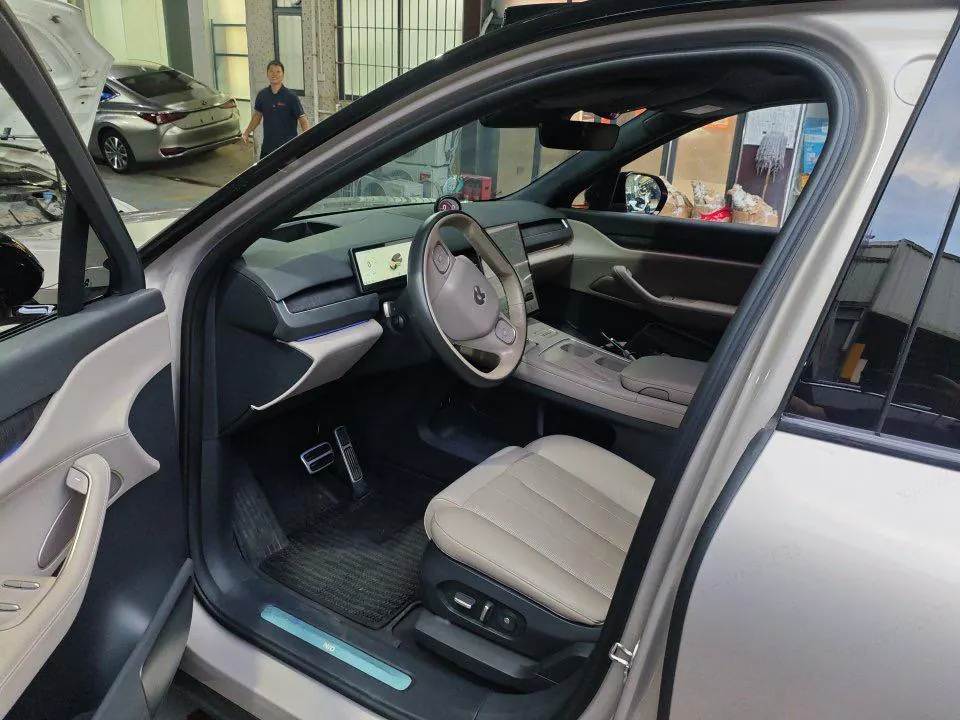 NIO 2023 ES 8 100kWh automatic gear 4