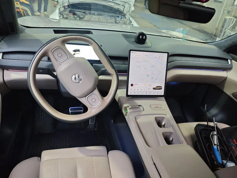 NIO 2023 ES 8 100kWh automatic gear 6