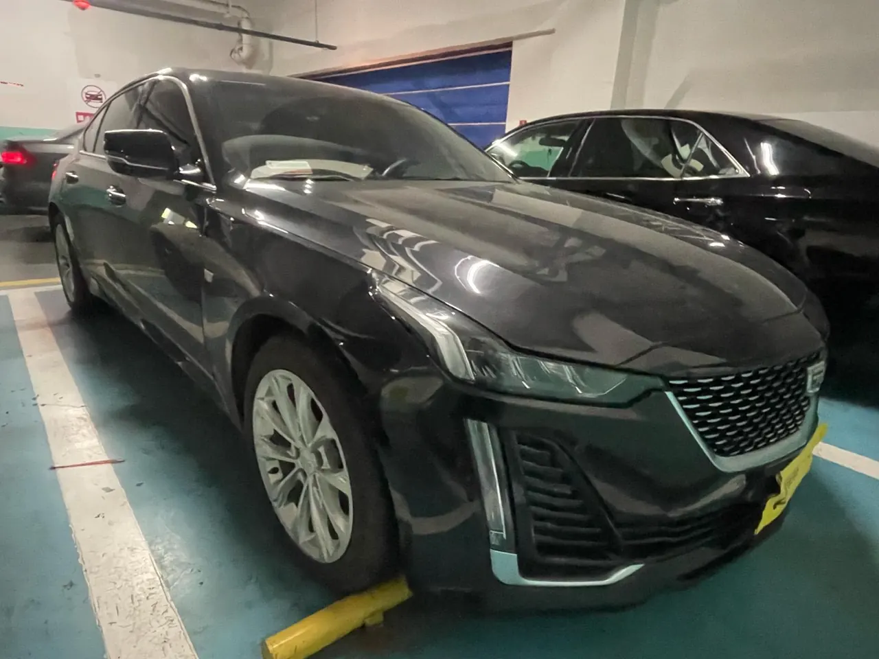 Cadillac 2023 CT5 2.0T 28T Luxury (Standard Edition) Automatic Gear 3