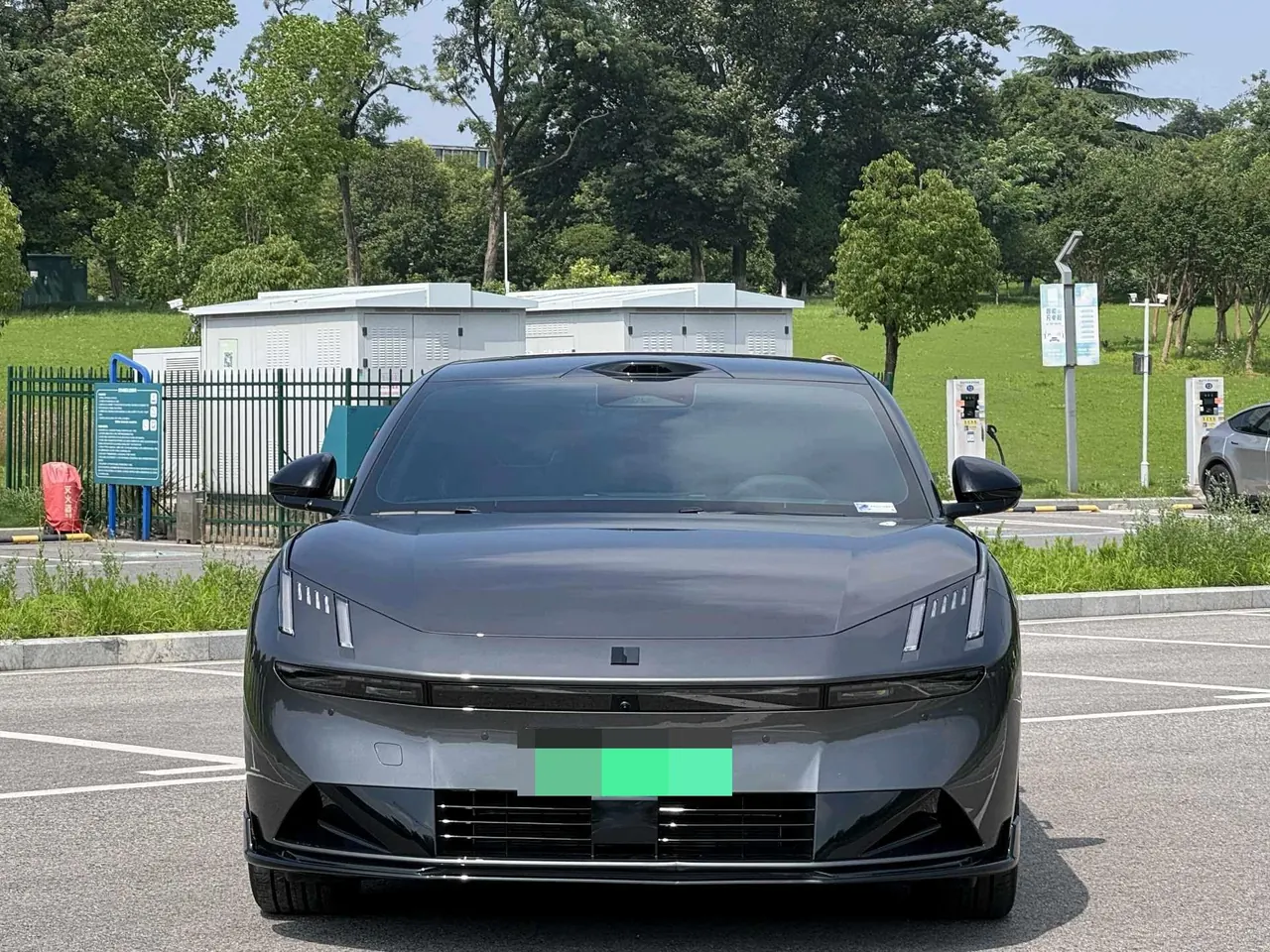LYNK&amp;CO 2025 LYNK&amp;CO 10 EM-P 1.5T 240 4-wheel drive Ultra (modified) automatic gear 2