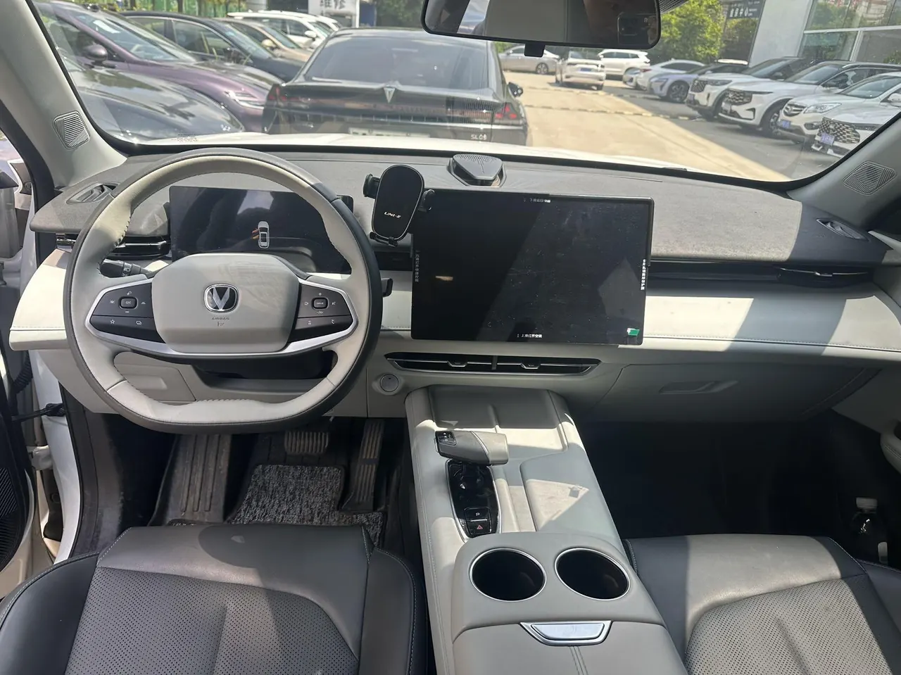 ChangAn 2024 UNI-Z Smart Electric iDD 1.5 Stepless 125km Leading Automatic Transmission 5