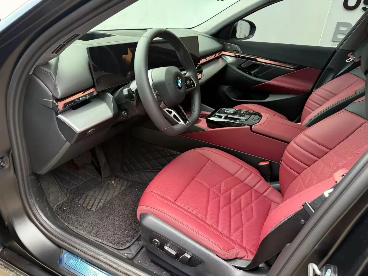 BMW 5 Series 2026 530Li 48V 2.0T Horse Year Edition Automatic Gear 3