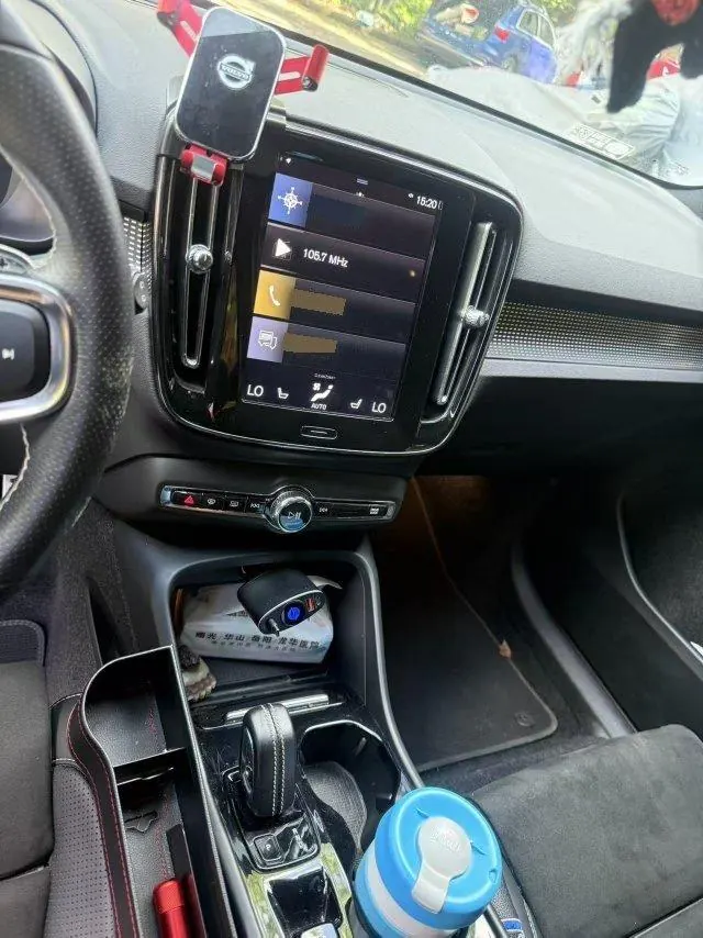 Volvo 2020 XC40 2.0T T4 4WD Zhiyuan Sports Edition Automatic Gear 7