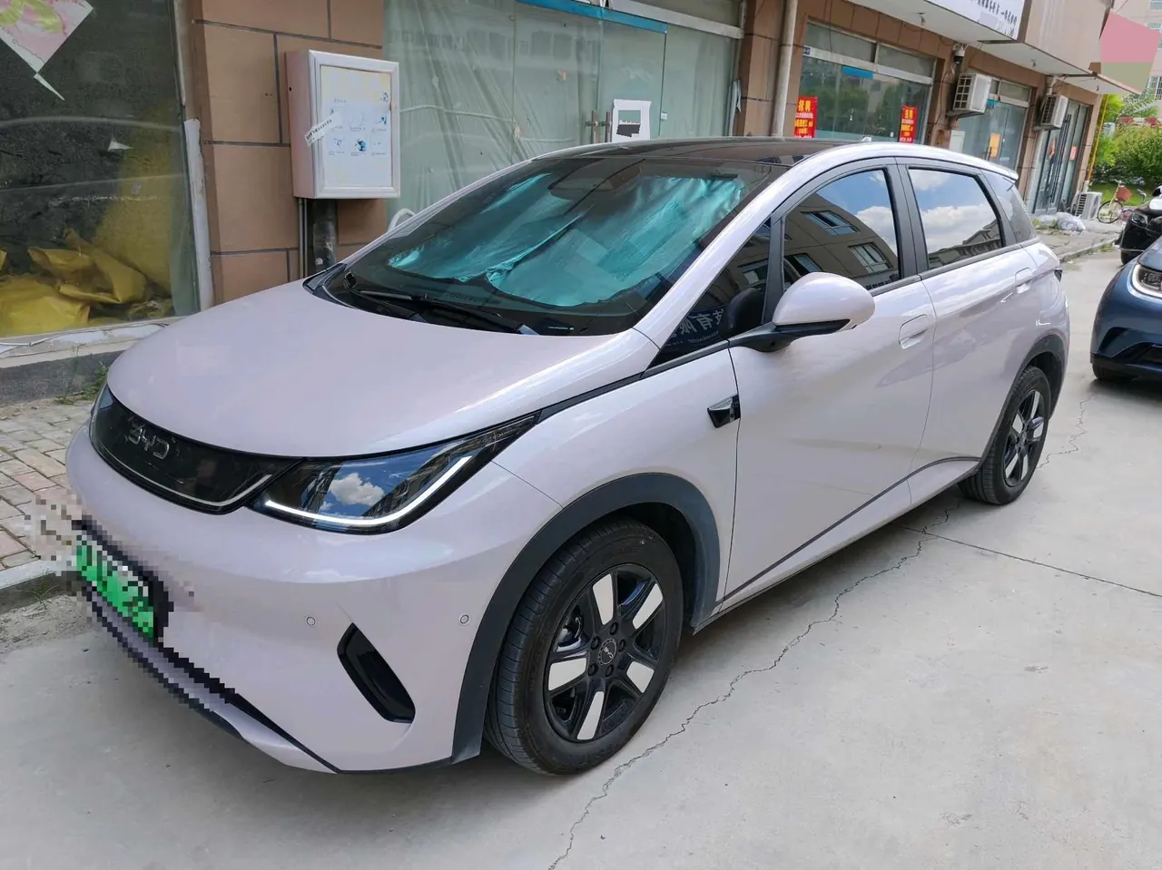 Open image lightbox: BYD 2025 Dolphin Smart Driving 410km Fashion Automatic Gear
