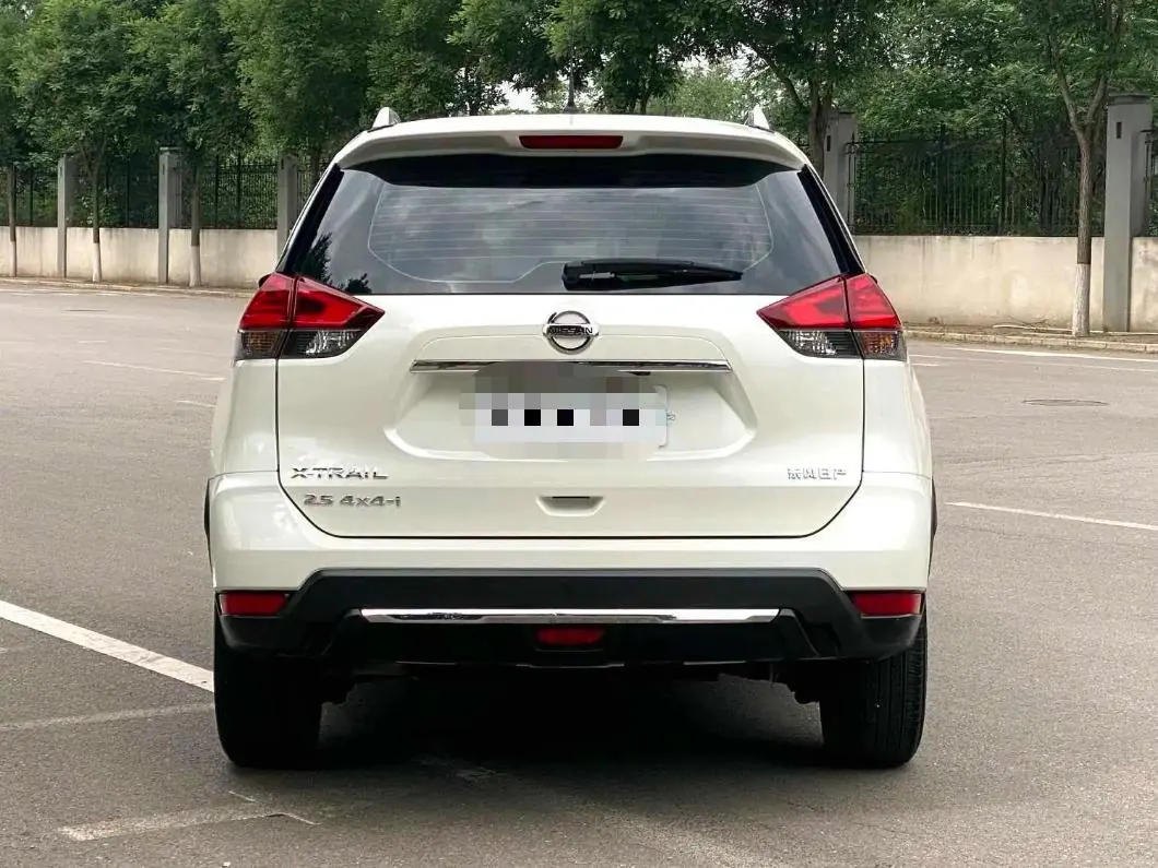 Nissan 2021 Qijun 2.5 Stepless XL ITS Four-wheel Drive Luxury Commemorative Edition Automatic Gear 3