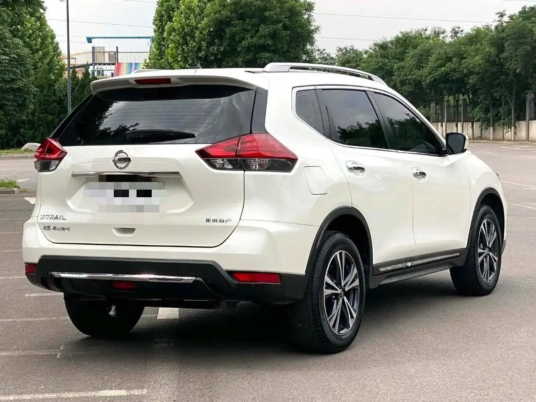 Nissan 2021 Qijun 2.5 Stepless XL ITS Four-wheel Drive Luxury Commemorative Edition Automatic Gear 4