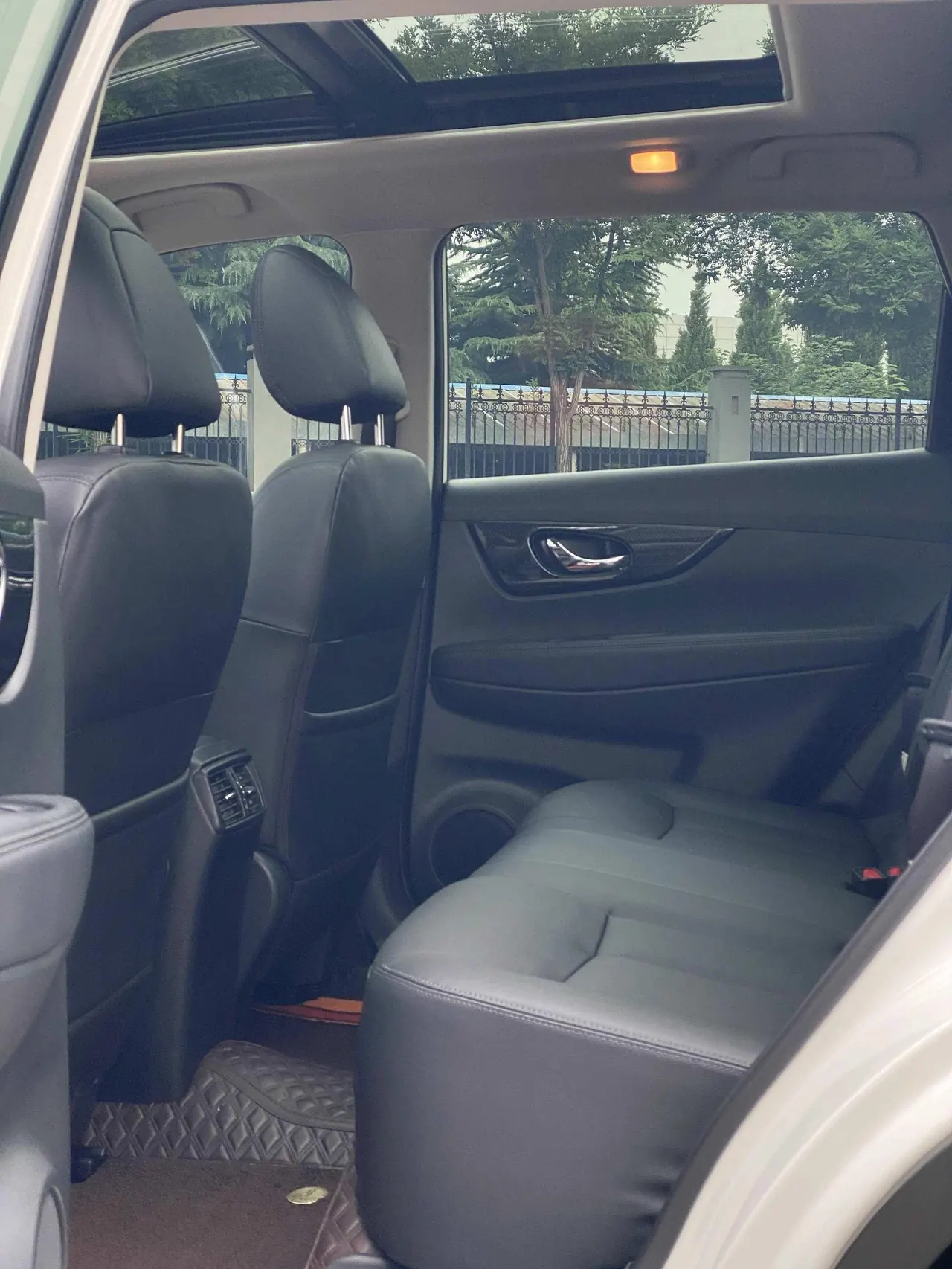 Nissan 2021 Qijun 2.5 Stepless XL ITS Four-wheel Drive Luxury Commemorative Edition Automatic Gear 6