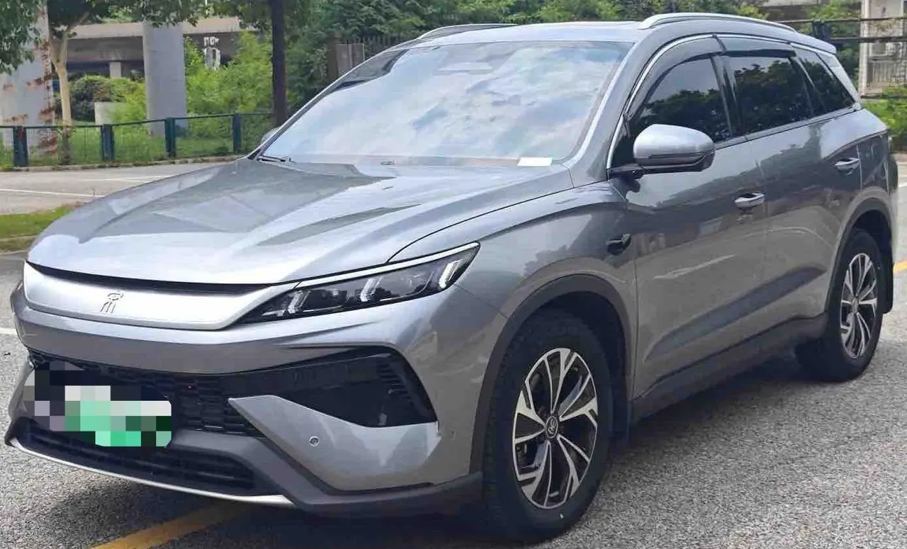Open image lightbox: BYD Song Pro New Energy 2025 Song Pro DM-i 1.5 Stepless Smart Driving Edition 115KM Exceed Automatic Gear
