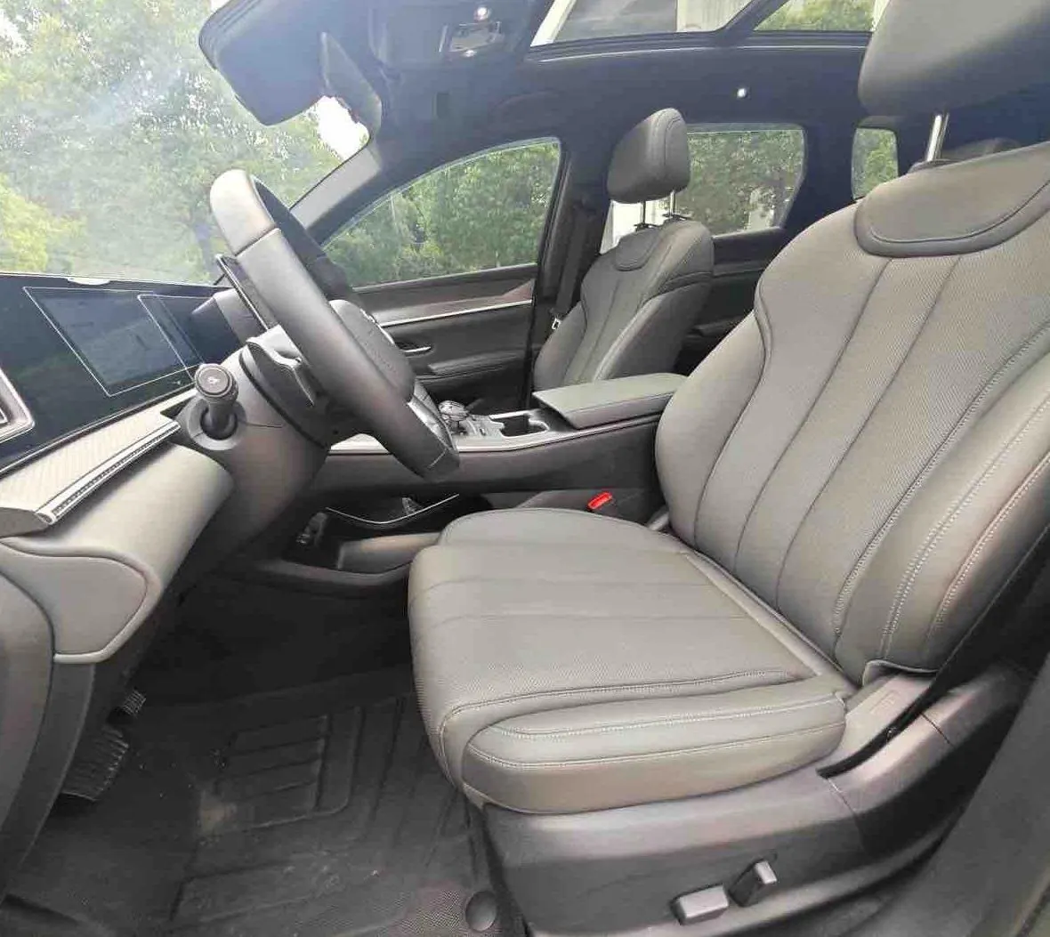 BYD Song Pro New Energy 2025 Song Pro DM-i 1.5 Stepless Smart Driving Edition 115KM Exceed Automatic Gear 4