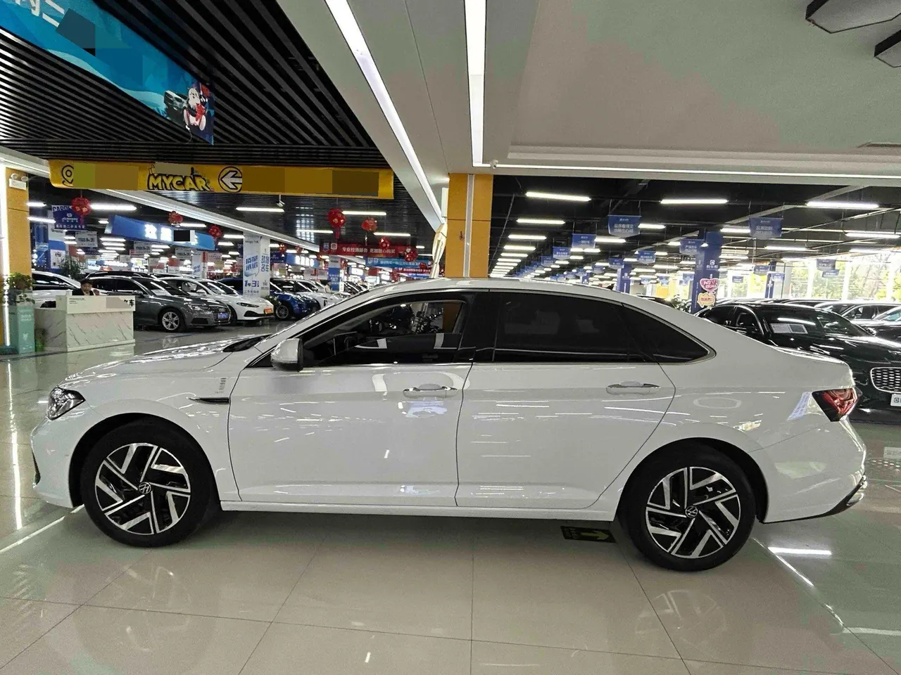 Volkswagen 2023 Sagitar 1.5TSI 300TSI Exceed Edition Automatic 3