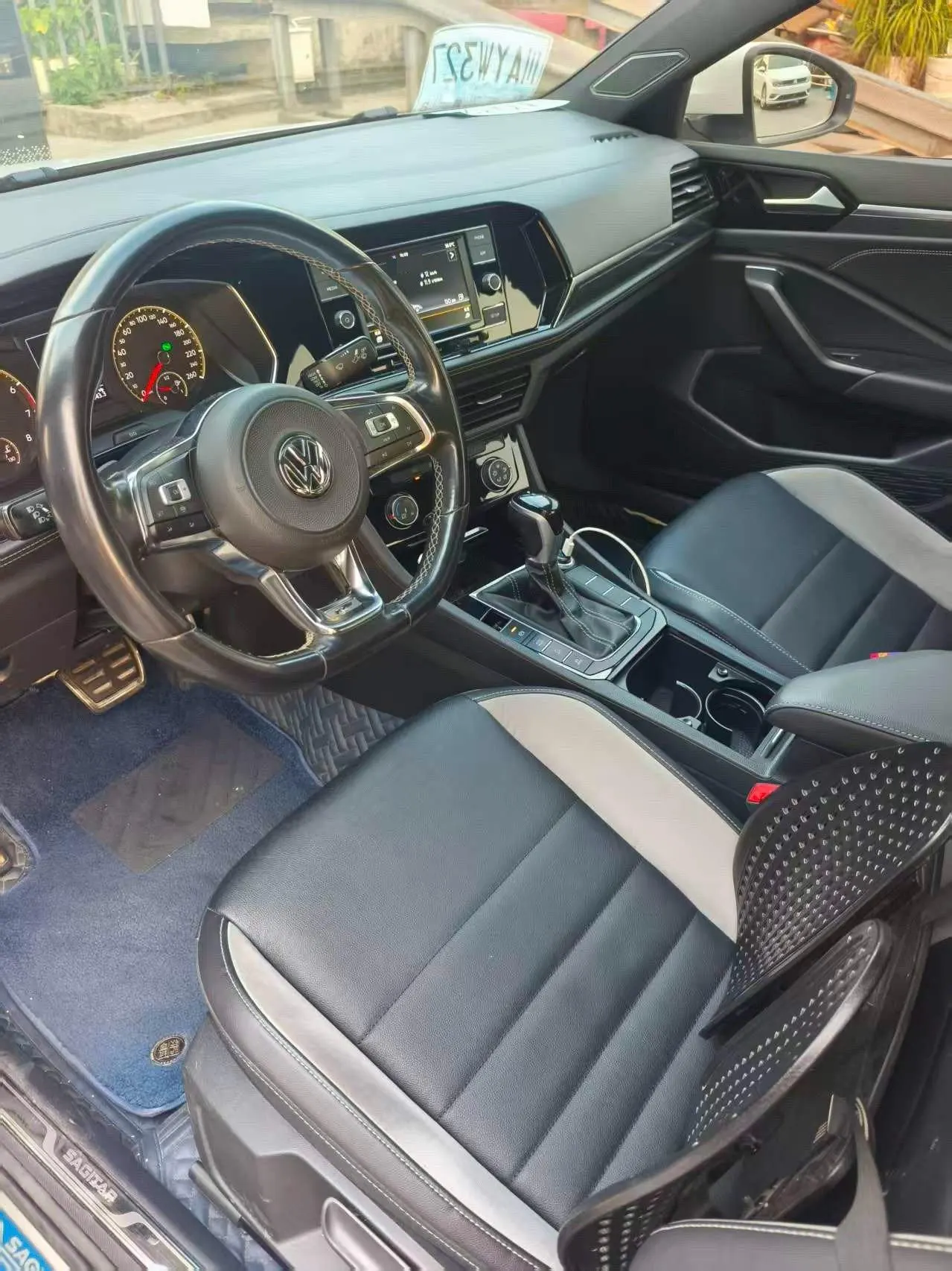 Volkswagen 2020 Sagittarius 1.4TSI 280TSI R-Line automatic gear 4