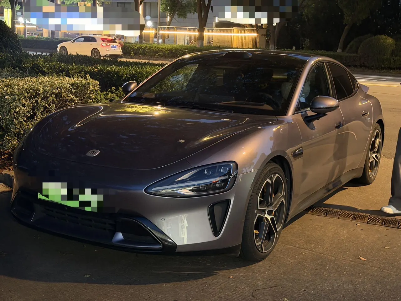 Open image lightbox: MI 2024 SU 7 800km 4-wheel drive ultra-long endurance high-end smart driving Max version automatic gear