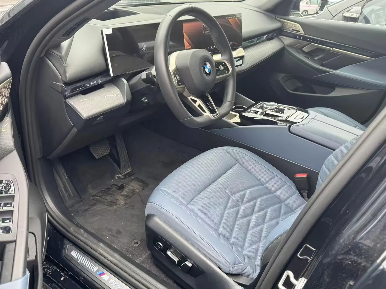 BMW 5 series 2025 530Li 48V 2.0T exclusive m sports suit automatic gear 3