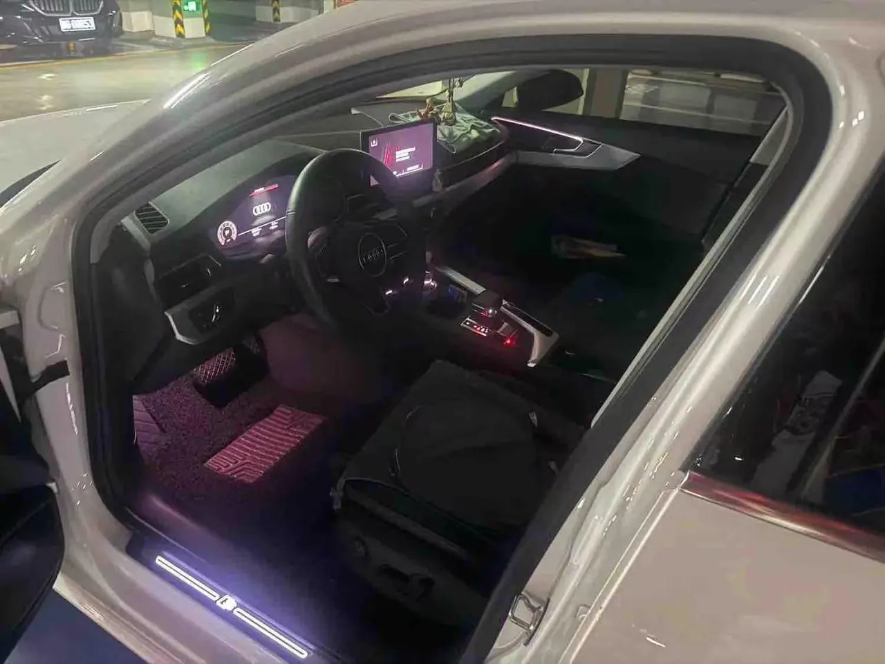 Audi 2020 A4L 2.0TFSI 35TFSI Fashion Dynamic Automatic 3