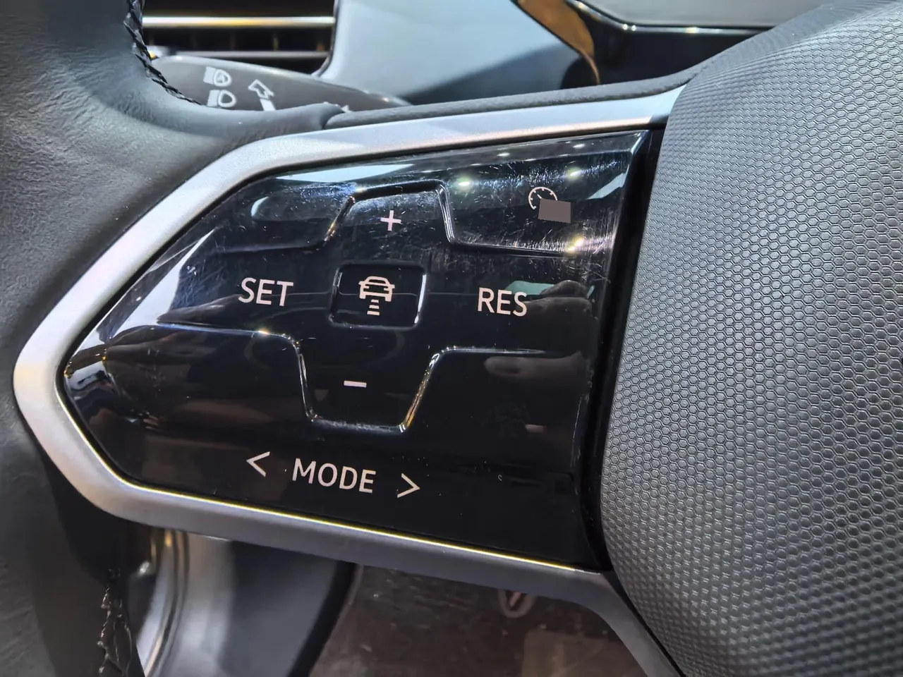 Volkswagen 2023 ID. 4 X Pure Smart Edition Automatic Gear 16