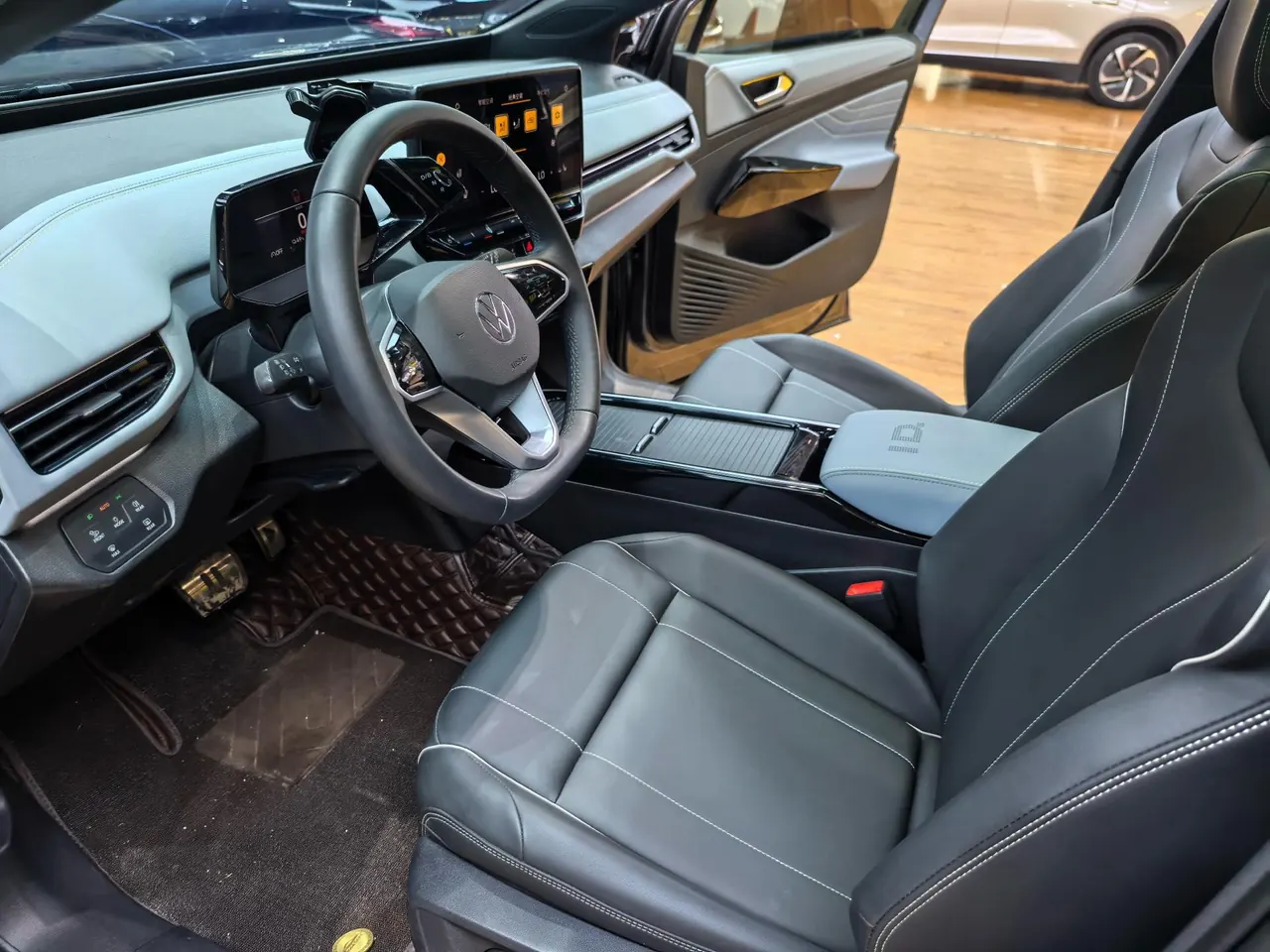 Volkswagen 2023 ID. 4 X Pure Smart Edition Automatic Gear 4