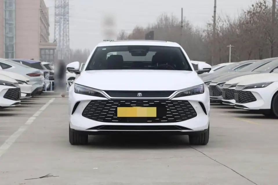 BYD 2024 Qin L DM-i 1.5 stepless 120KM leading automatic gear 2