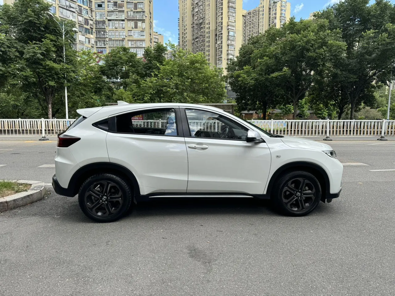 Honda 2020 XR-V 1.5T stepless 220TURBO deluxe automatic gear 6