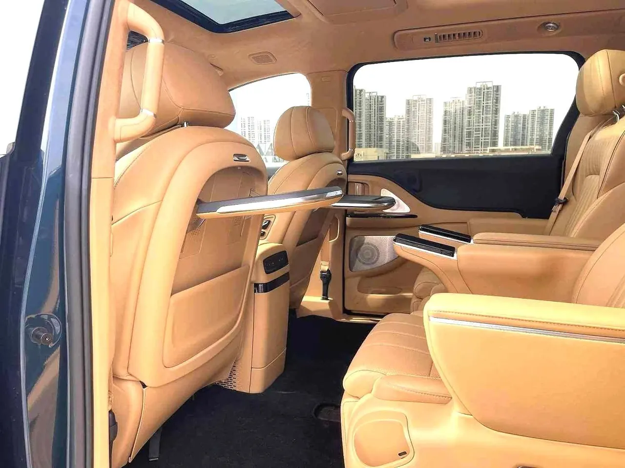 Voyah 2025 dreamers PHEV 1.5T four-wheel drive flagship Kun Peng version automatic gear 8
