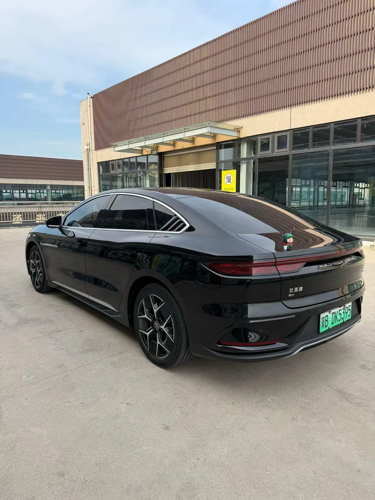BYD 2024 Han EV 605KM Glory Edition Precursor Noble Automatic Transmission 4