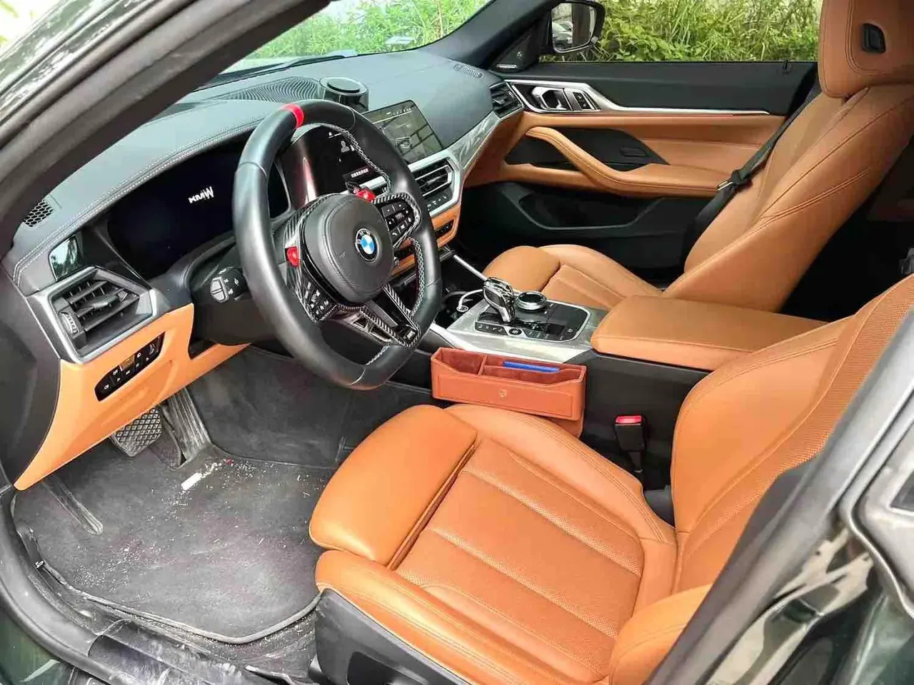 BMW 4 Series (Imported) 2022 430i Four-Door Coupe 2.0T M Sports Obsidian Night Suit Automatic Gear 3