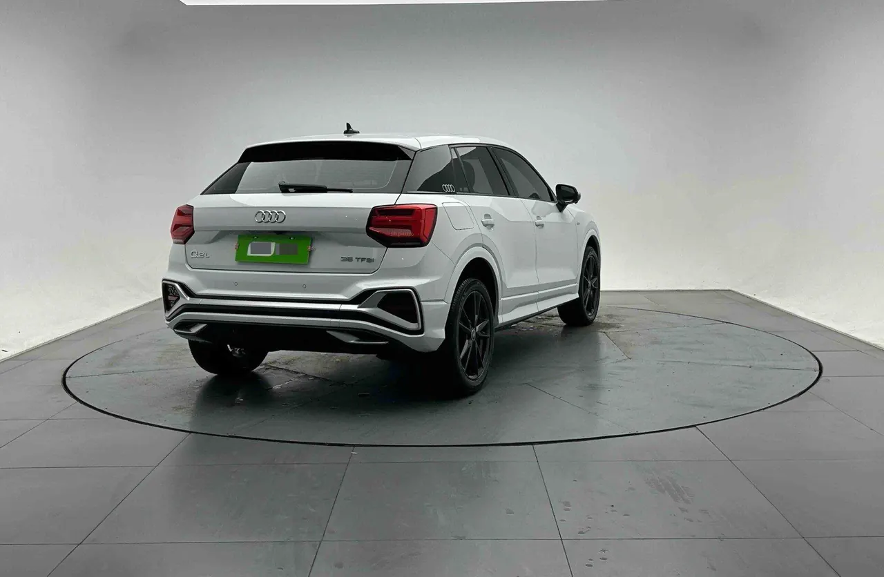 Audi 2021 Q2L 1.4TFSI 35TFSI Aggressive Dynamic Automatic 3