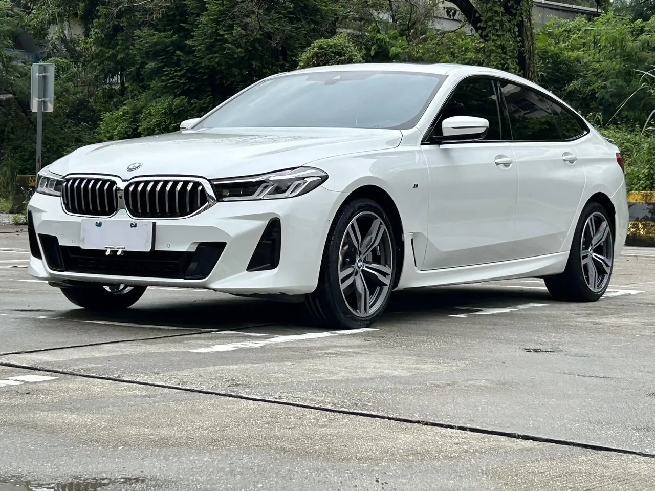 Open image lightbox: BMW 6 Series GT (Imported) 2021 GT 630i 2.0T M Sports Suit Automatic Gear