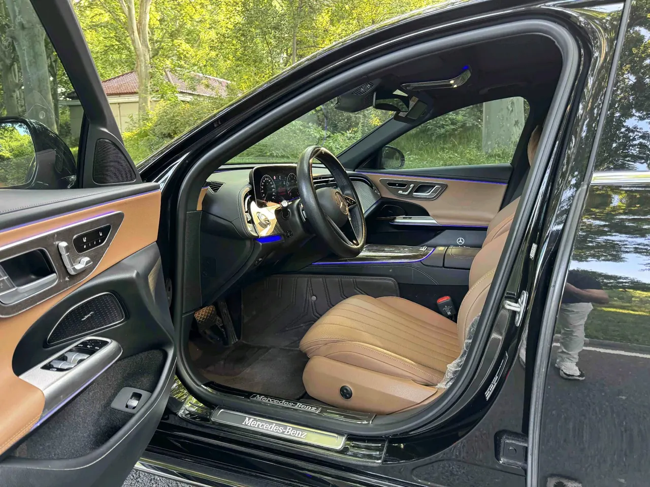 Mercedes Benz E Class 2025 E 260 L 48V 2.0T Automatic 4
