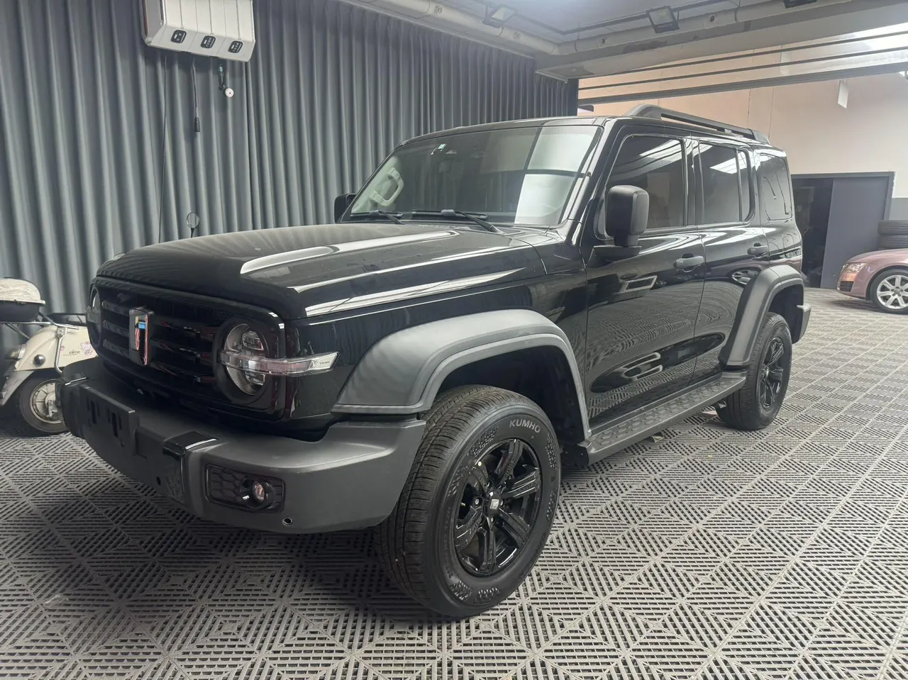 Open image lightbox: Tank 2021 Tank 300 2.0T Off-road Conqueror Automatic