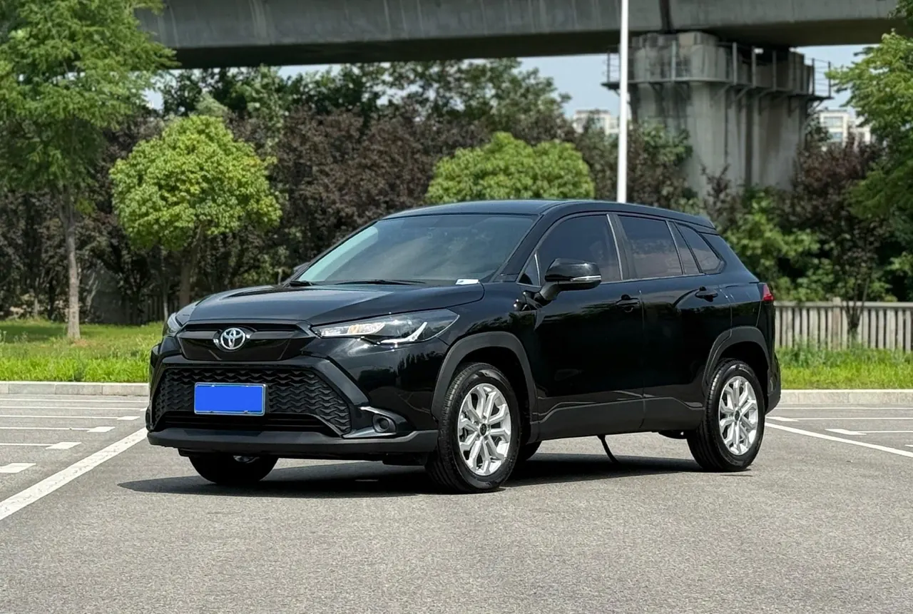 Open image lightbox: Toyota 2023 Front Landa 2.0 Stepless Elite Edition Automatic Gear