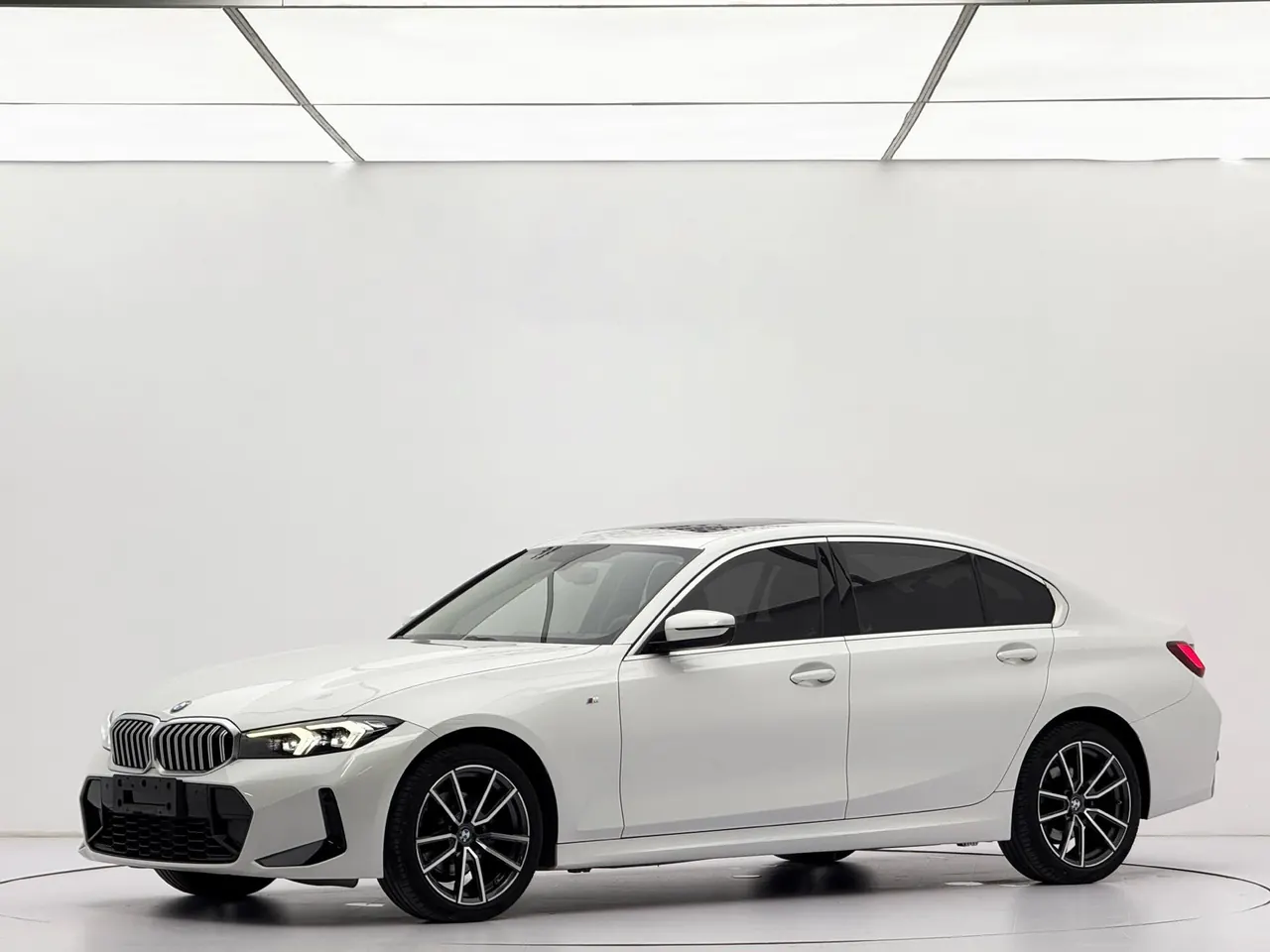 BMW 3 Series 2023 320Li 2.0T M Sports Suit Automatic Gear - View 1