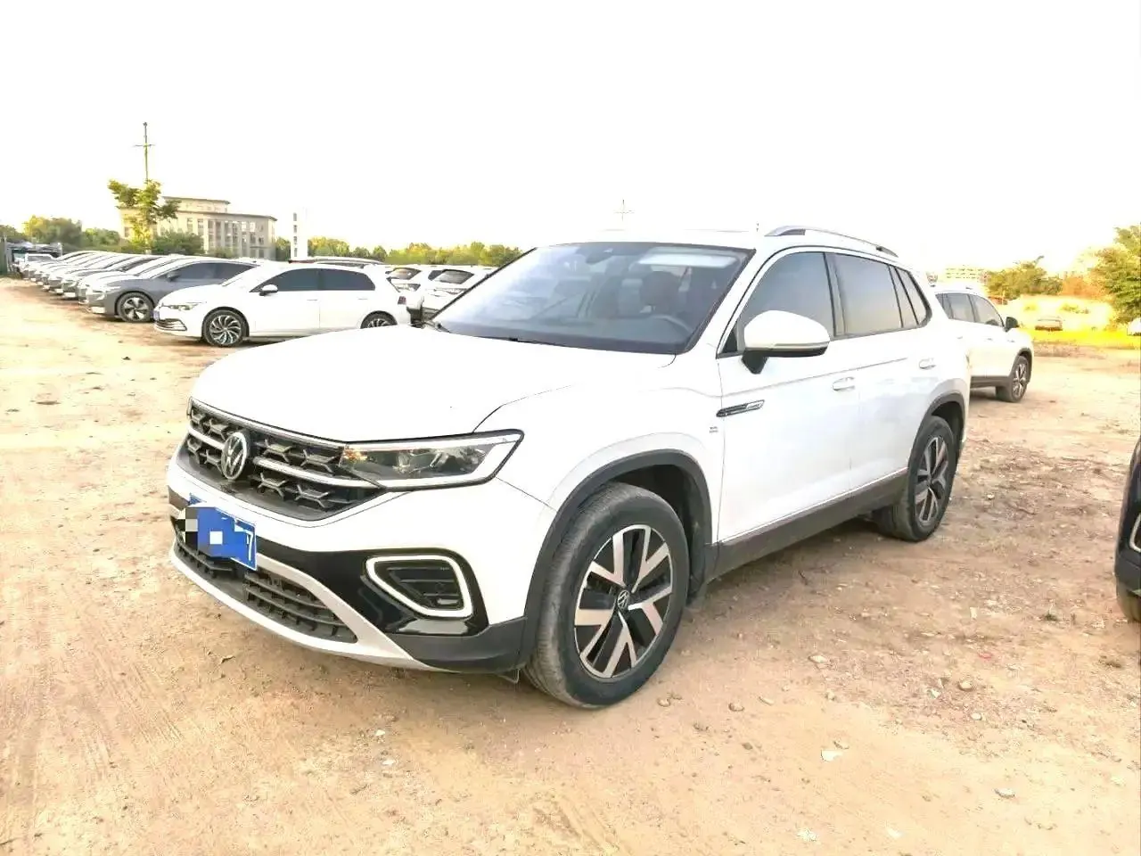 打开图片灯箱:Volkswagen 2023 Tanyue 1.4TSI 280TSI Two-Drive Luxury Plus Advanced Edition Automatic Gear