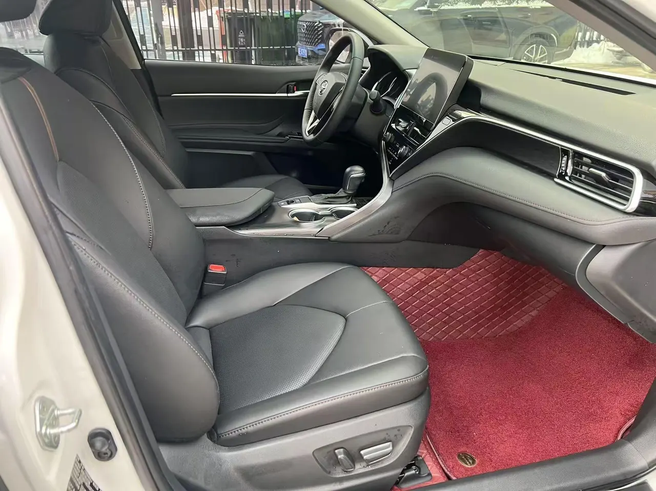Toyota 2023 Camry 2.0G Stepless Deluxe Edition Automatic Gear 6