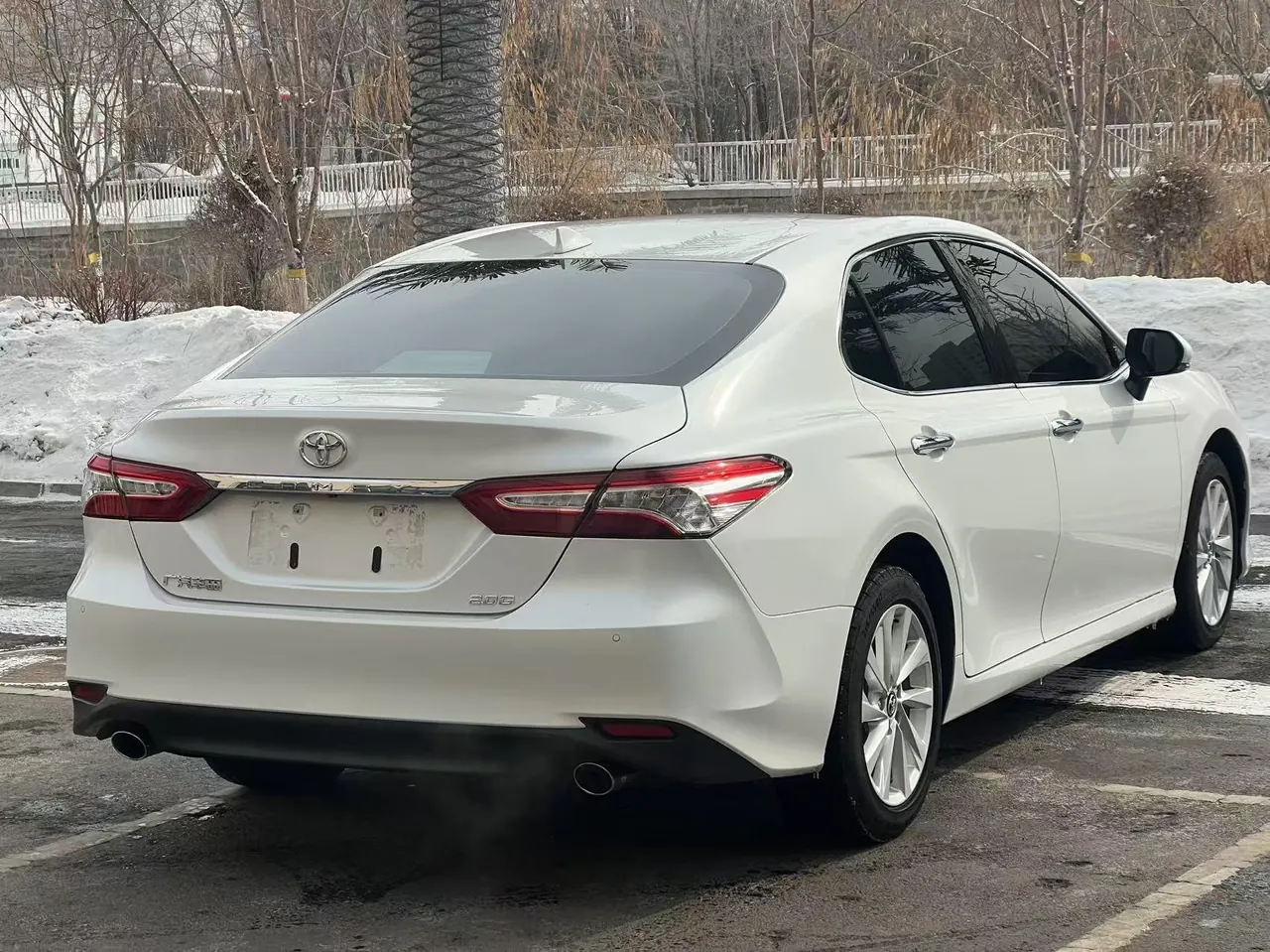 Toyota 2023 Camry 2.0G Stepless Deluxe Edition Automatic Gear 9