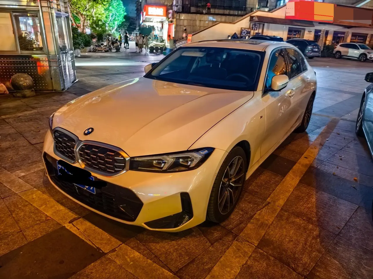 Open image lightbox: BMW 3 Series 2026 325Li 2.0T M Sports Suit Automatic Gear