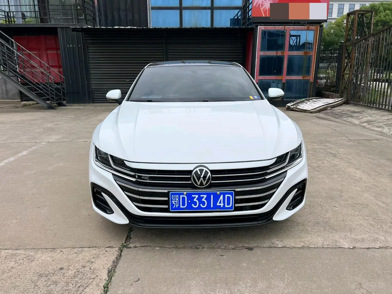 Volkswagen 2023 CC 2.0TSI 330TSI Dazzling Edition Automatic Gear 2