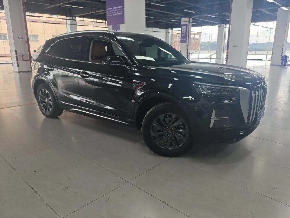 HongQi 2023 HS5 2.0T Flag Enjoy Pro Edition Automatic Gear 2