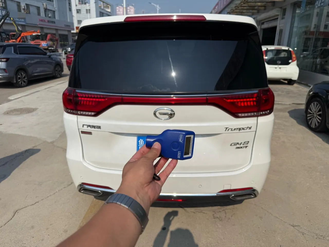 Chuanqi 2020 GM8 2.0T 390T Premium Edition Automatic Gear 4