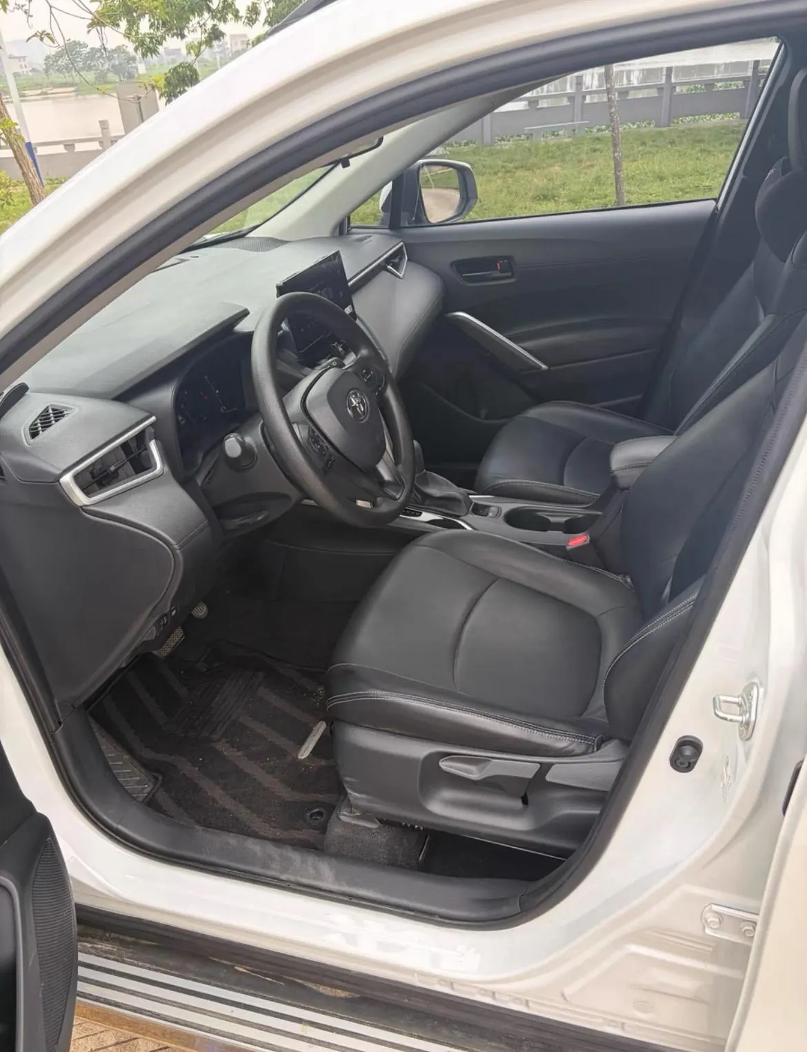 Toyota 2024 Corolla Cross 2.0 CVT Pioneer Edition, Automatic Transmission 3