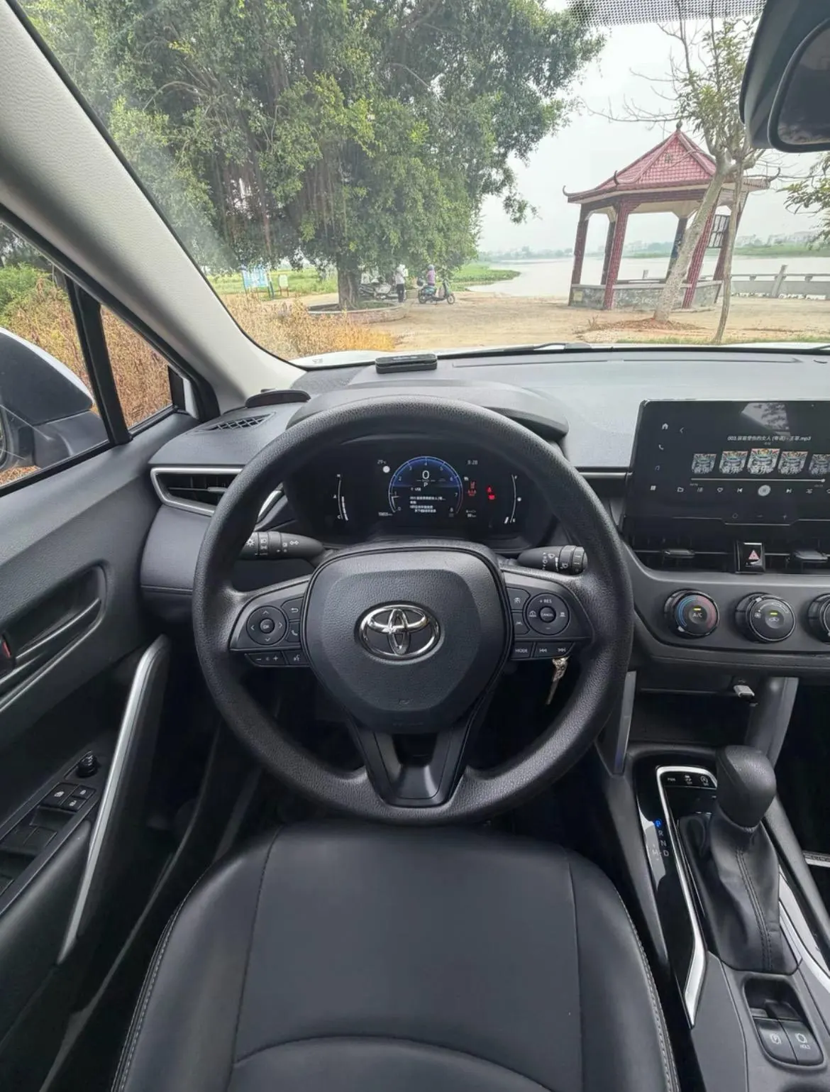 Toyota 2024 Corolla Cross 2.0 CVT Pioneer Edition, Automatic Transmission 6