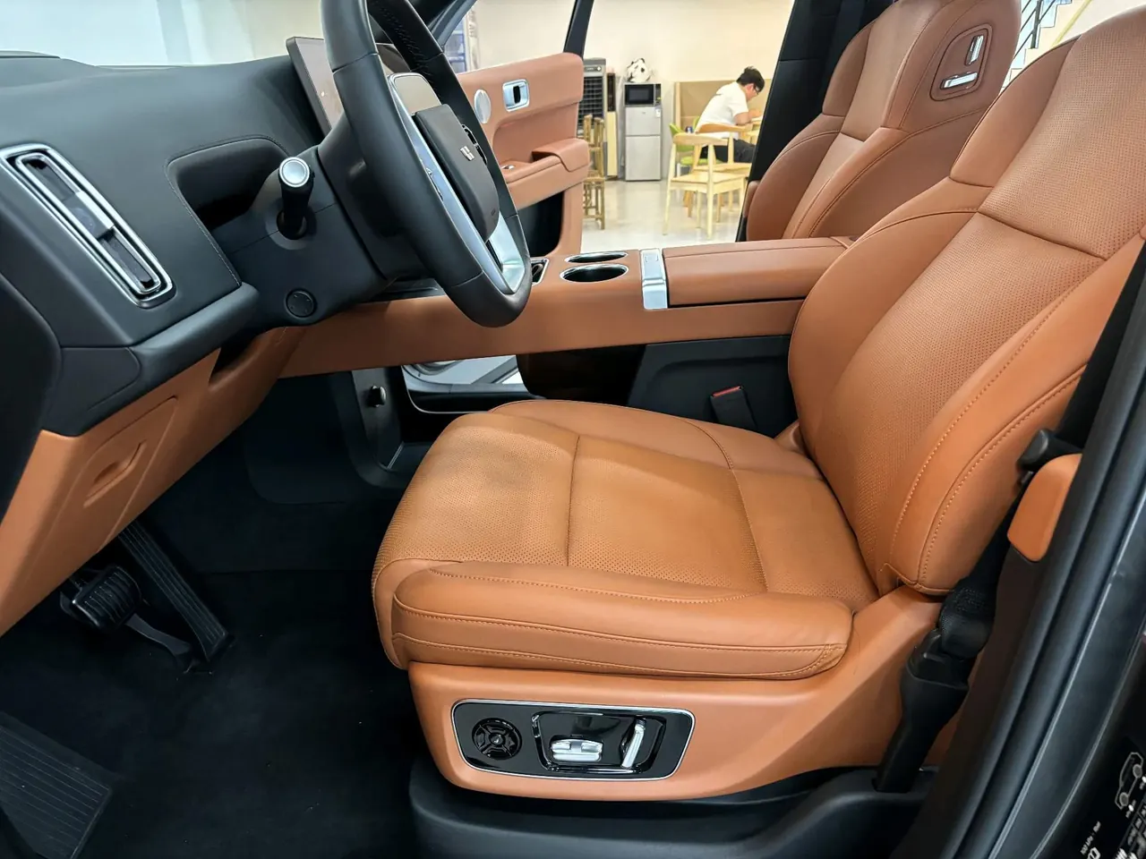 Li 2023 L8 Pro automatic gear 5