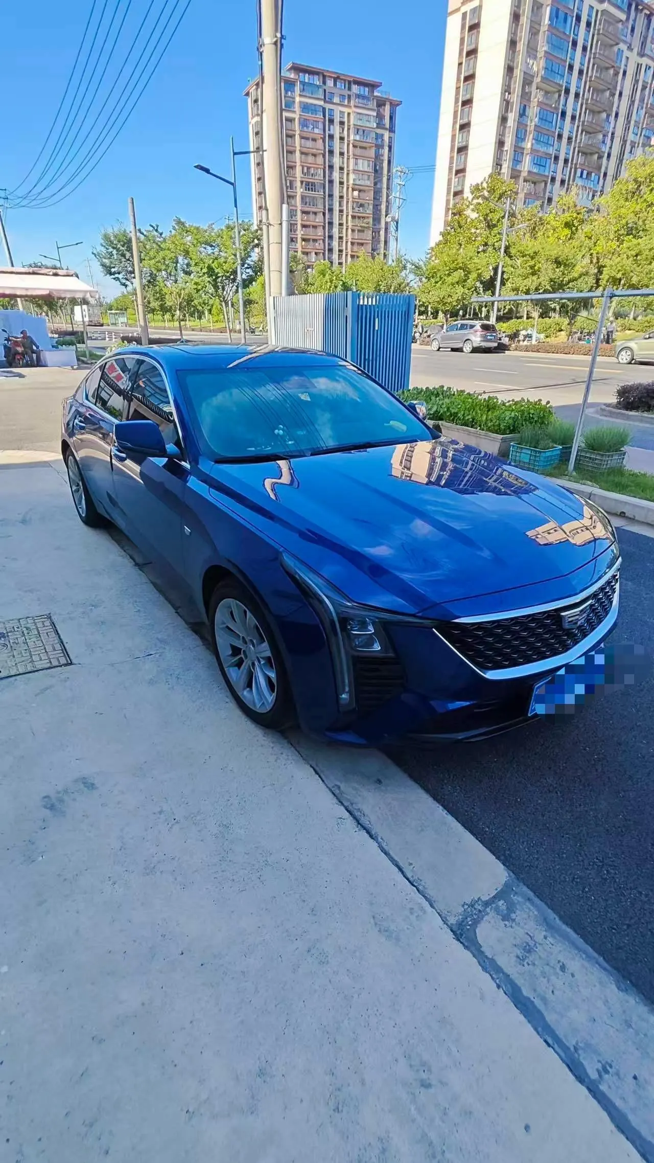 Cadillac 2024 CT5 2.0T 28T luxury automatic gear 3
