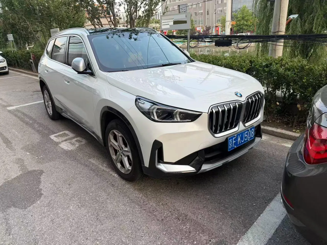 BMW 2023 X1 sDrive20Li 1.5T X Design Package Automatic Transmission 6