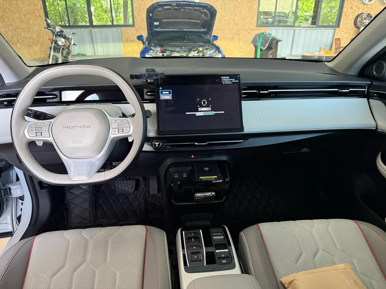 Honda 2024 Hunting Light e:NS2 Shining Edition Automatic Gear 10